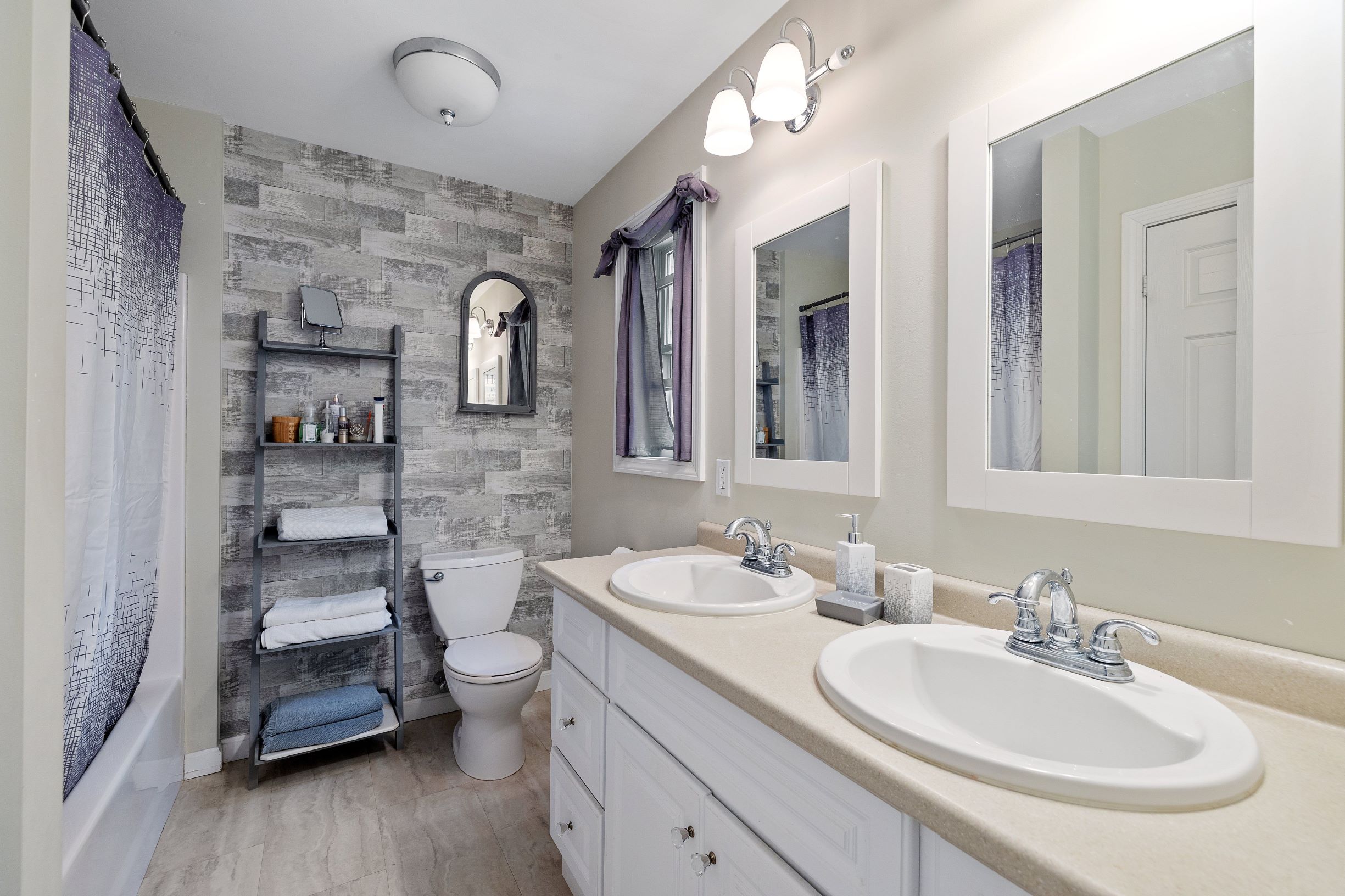 Northern Idaho bathroom renovation in a Coeur d'Alene area home